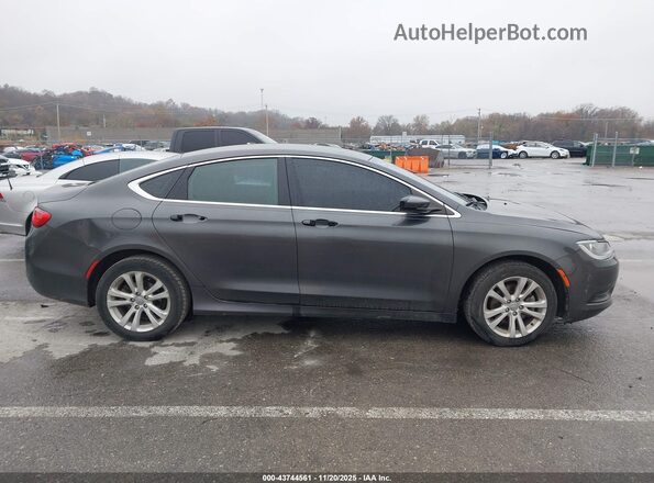 1C3CCCFB3HN502938 2017 CHRYSLER 200 Серый Вид задней части салона