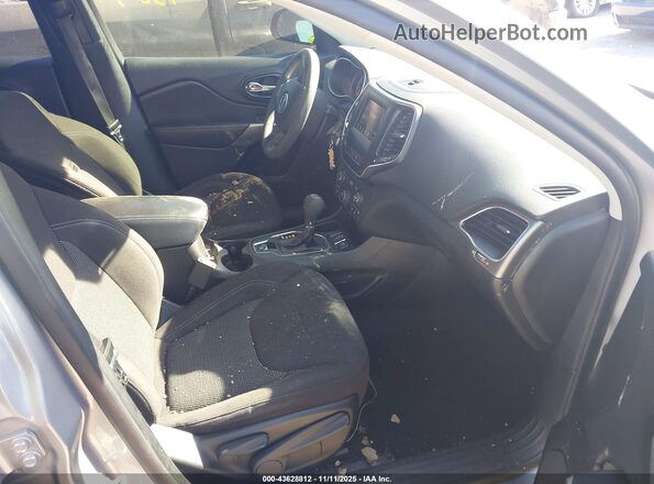 1C4PJLCB7MD134366 2021 JEEP CHEROKEE Silver Widok wnętrza z przodu
