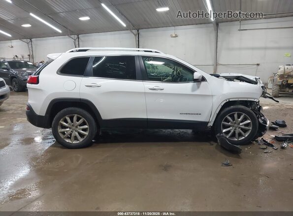 1C4PJMDB2GW194648 2016 JEEP CHEROKEE White Widok wnętrza z tyłu