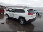 2018 Jeep Cherokee Limited 4x4 White vin: 1C4PJMDB5JD562548