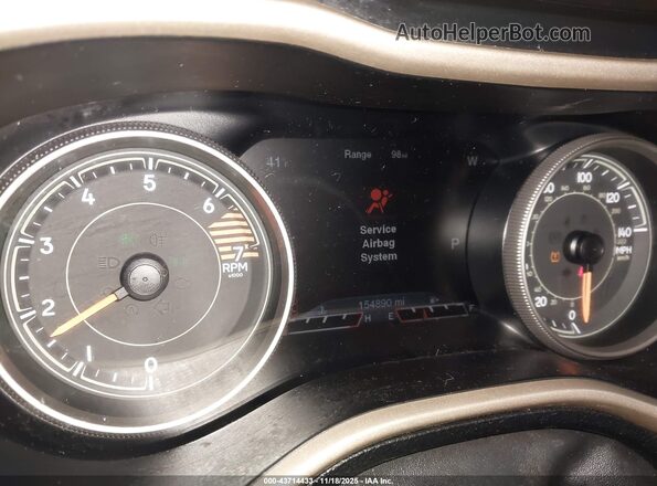 1C4PJMDB5JD562548 2018 JEEP CHEROKEE White Vista de los asientos traseros