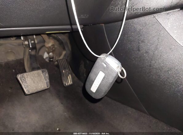 1C4PJMDB5JD562548 2018 JEEP CHEROKEE White Vista del salpicadero