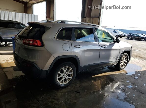 1C4PJMLB3JD530148 2018 JEEP CHEROKEE Серебряный Задняя правая четверть
