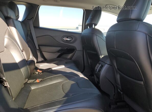 1C4PJMMB0PD102724 2023 JEEP CHEROKEE Серый Вид задней части салона