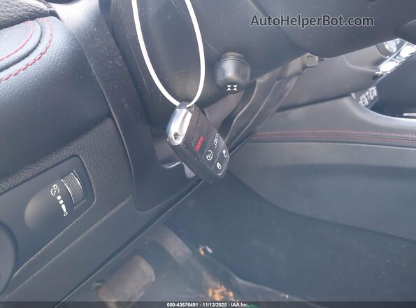 1C4RDJDG3PC688237 2023 DODGE DURANGO Белый Вид панели приборов