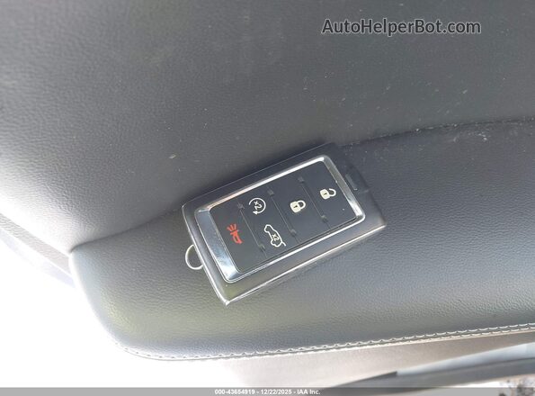 1C4RJYB64P8786949 2023 JEEP GRAND CHEROKEE 4XE Черный Вид панели приборов