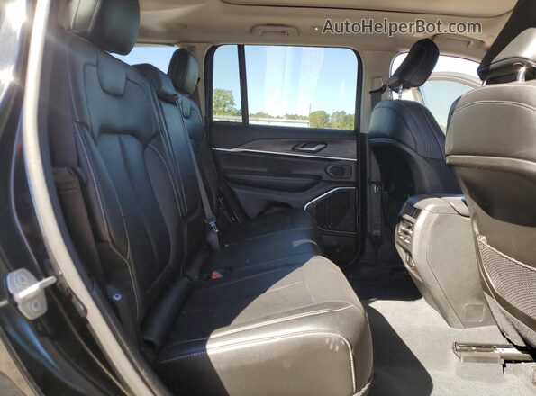 1C4RJYB64PC588692 2023 JEEP GRAND Черный Вид задней части салона