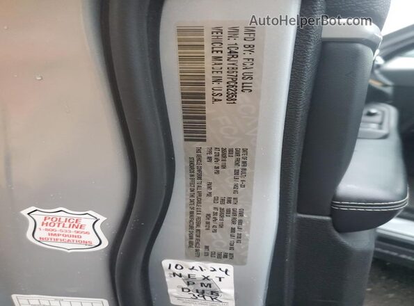 1C4RJYB67PC623581 2023 JEEP GRAND Silver Widok naklejki z numerem VIN