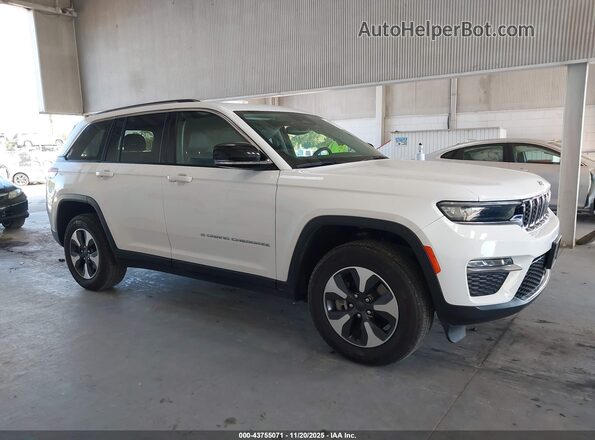 1C4RJYB69PC649812 2023 JEEP GRAND CHEROKEE 4XE Белый Вид задней части салона