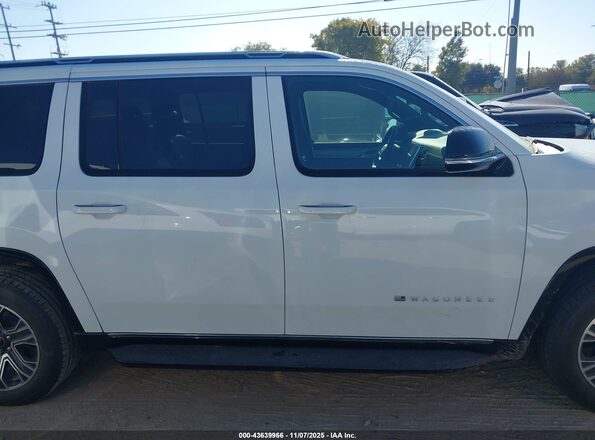 1C4SJSBP6SS527494 2025 JEEP WAGONEER L White Widok wnętrza z tyłu