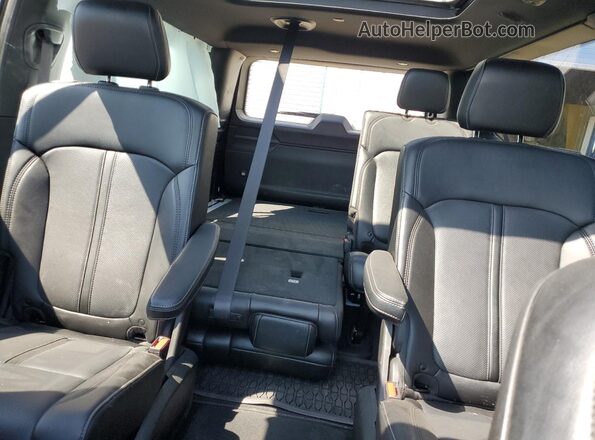 1C4SJSDP3RS104444 2024 JEEP WAGONEER White Vista de los asientos traseros