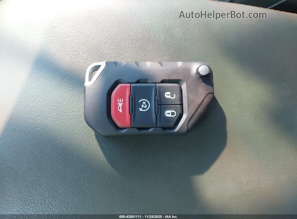 1C6JJTEG9RL106958 2024 JEEP GLADIATOR Черный Вид панели приборов