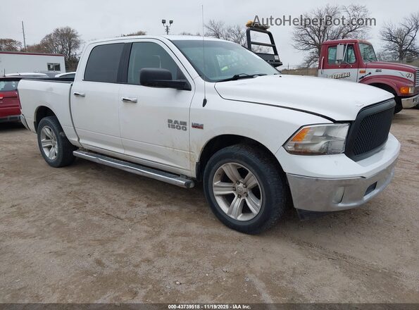 1C6RR7LT0JS240254 2018 RAM 1500 White Front right