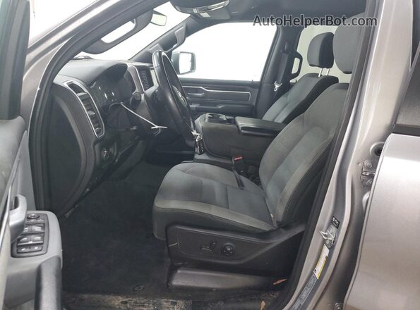 1C6SRFFT3MN632039 2021 RAM 1500 Silver წინა სალონის ხედი