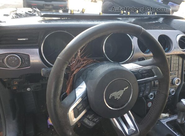 1FA6P8TH6H5228207 2017 FORD MUSTANG Черный Вид щитка приборов
