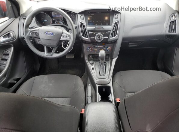 1FADP3H28JL280521 2018 FORD FOCUS Красный Вид панели приборов
