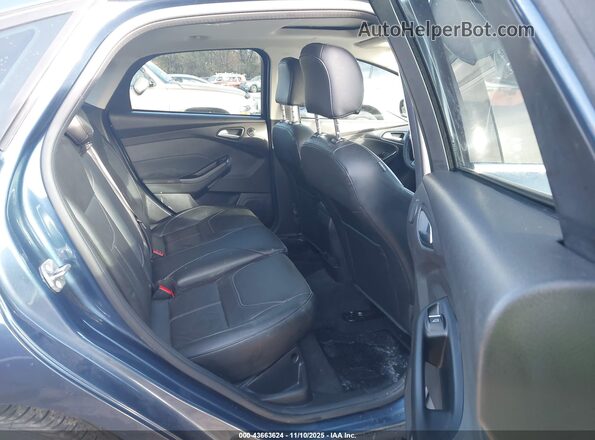 1FADP3J24JL246571 2018 FORD FOCUS Синий Вид наклейки с VIN-кодом