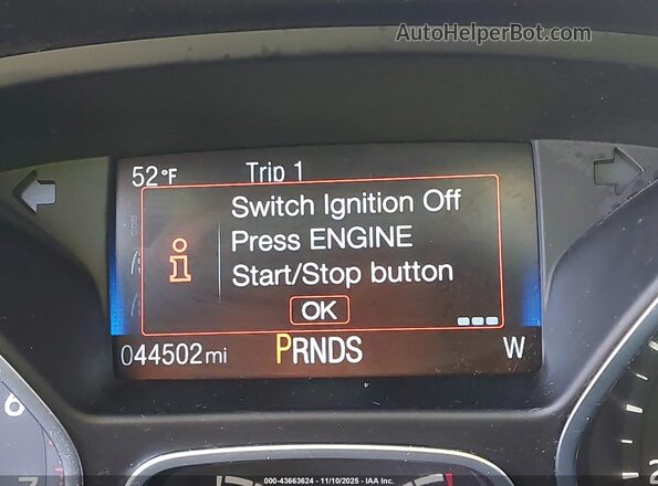 1FADP3J24JL246571 2018 FORD FOCUS Синий 