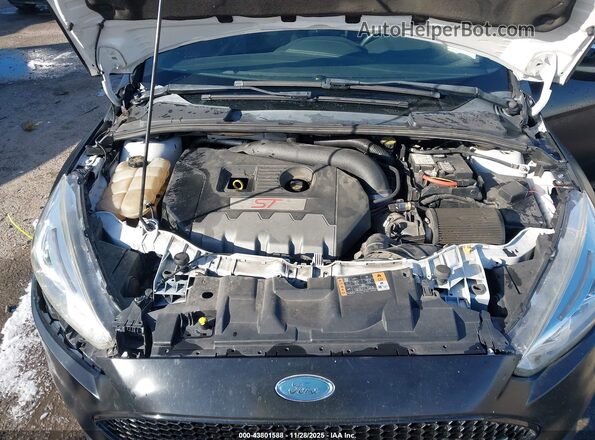 1FADP3L90JL229633 2018 FORD FOCUS ST Черный Вид сзади