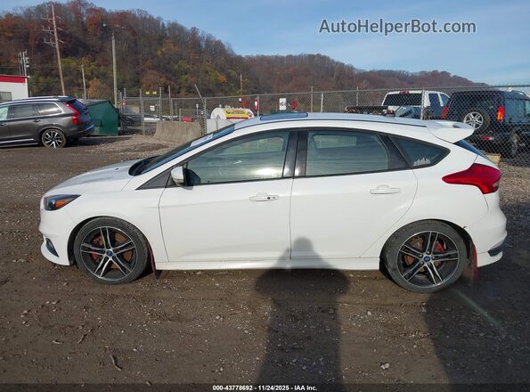 1FADP3L95JL209443 2018 FORD FOCUS ST Белый 