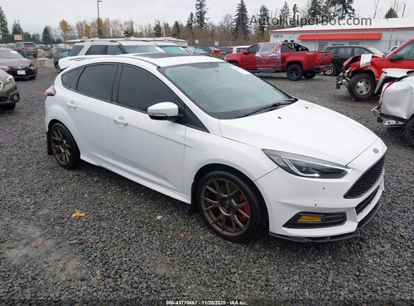 1FADP3L95JL289651 2018 FORD FOCUS ST Белый Передняя правая четверть
