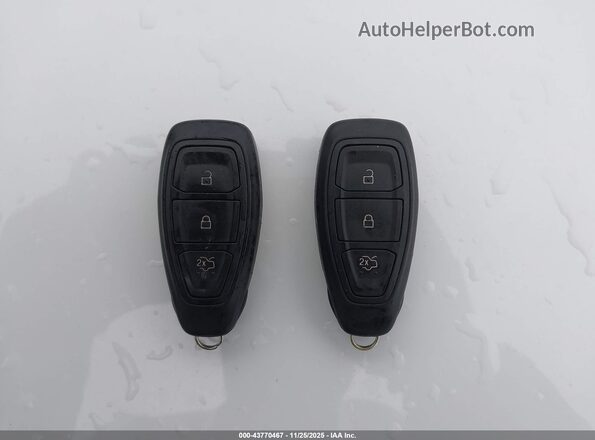 1FADP3L95JL289651 2018 FORD FOCUS ST Белый Вид панели приборов