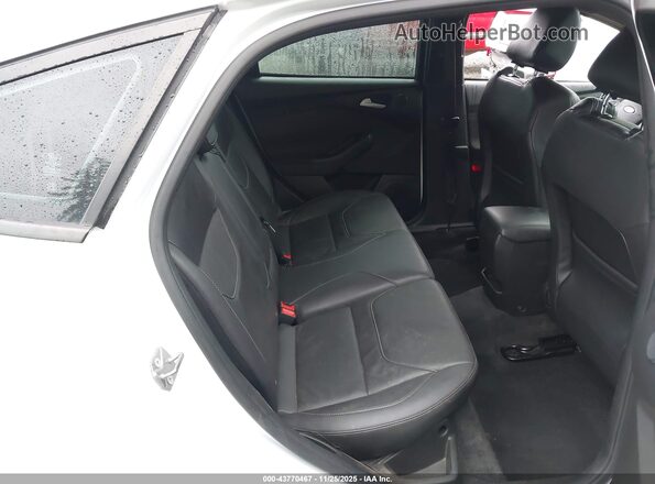 1FADP3L95JL289651 2018 FORD FOCUS ST Белый 
