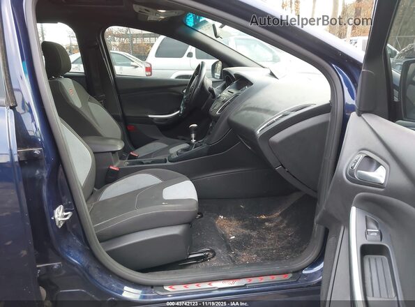 1FADP3L97GL406753 2016 FORD FOCUS ST Dark Blue Вид салона спереди