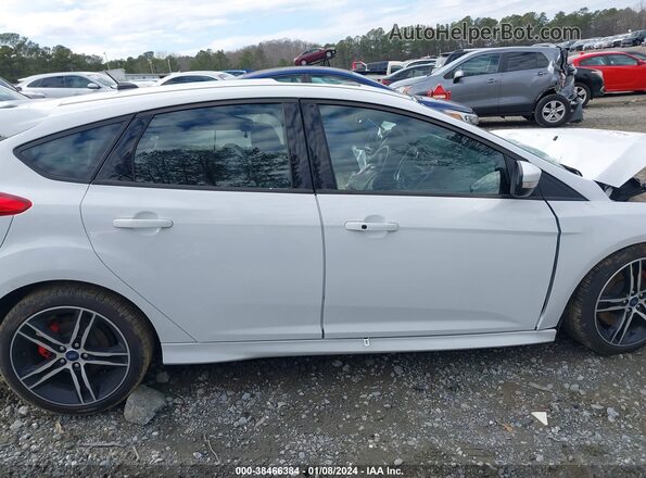 1FADP3L97JL309527 2018 FORD FOCUS ST Белый Вид задней части салона