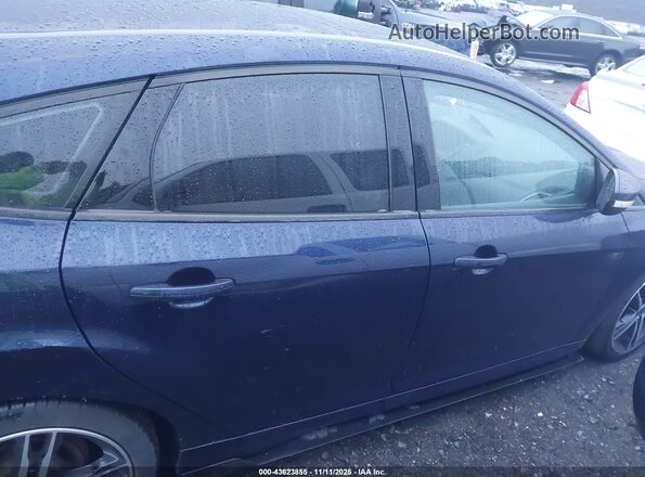 1FADP3L98HL240759 2017 FORD FOCUS ST Синий Вид задней части салона
