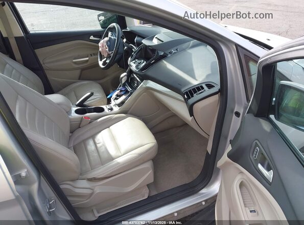1FADP5CUXGL108360 2016 FORD C-MAX ENERGI Серебряный Вид салона спереди