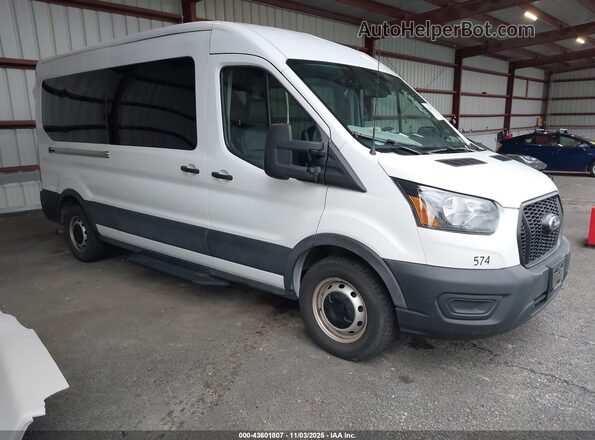 1FBAX2C89PKA21011 2023 FORD PASSENGER Белый Передняя правая четверть