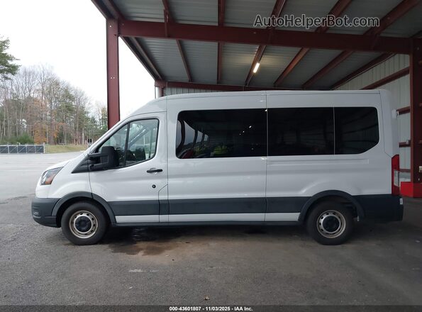 1FBAX2C89PKA21011 2023 FORD PASSENGER Белый 