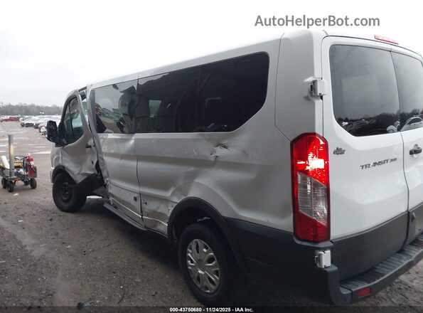 1FBAX2Y81NKA63291 2022 FORD PASSENGER Белый Панорамный вид салона 360°