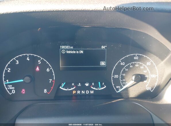 1FBAX2Y86NKA73864 2022 FORD PASSENGER Белый Вид задних сидений
