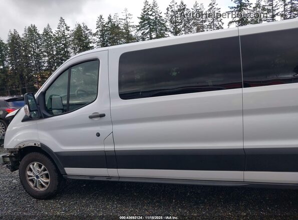 1FBAX2Y88MKA14992 2021 FORD PASSENGER Белый 