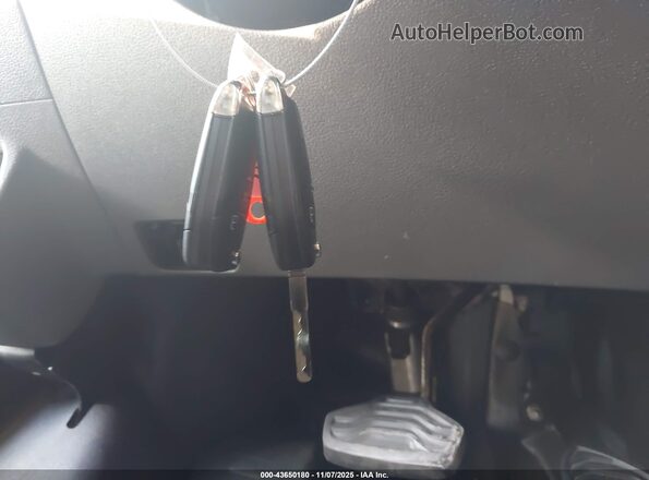 1FBAX2Y88NKA77124 2022 FORD PASSENGER White Widok deski rozdzielczej