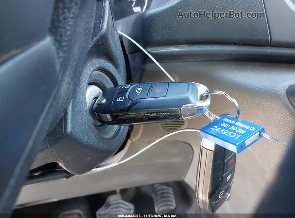 1FBAX2Y89NKA29065 2022 FORD PASSENGER Белый Вид панели приборов
