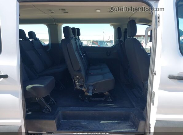 1FBAX2Y89NKA29065 2022 FORD PASSENGER Белый Вид наклейки с VIN-кодом