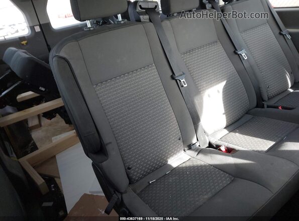 1FBAX2YG4PKA91001 2023 FORD PASSENGER Белый Вид наклейки с VIN-кодом
