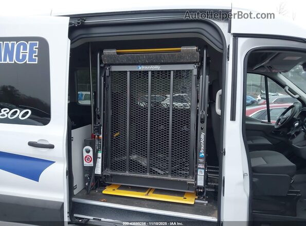 1FDAX2C85RKB51460 2024 FORD PASSENGER Белый Вид наклейки с VIN-кодом