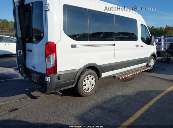 1FDAX2C88MKA75614 2021 FORD PASSENGER White უკანა მარჯვენა