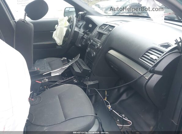 1FM5K8ARXJGC34470 2018 FORD POLICE INTERCEPTOR Зеленый Вид салона спереди