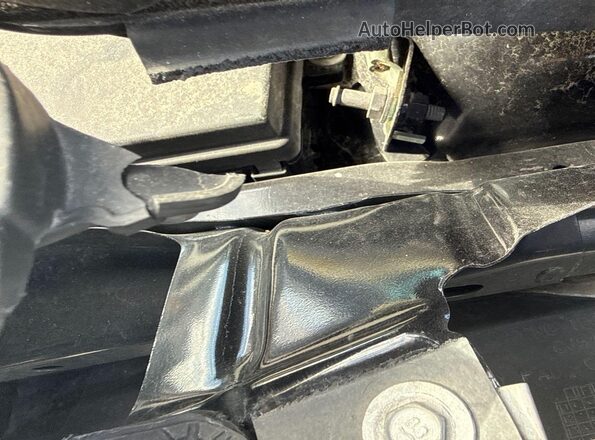 1FMCU9GD1KUB82507 2019 FORD ESCAPE  Вид подкапотного пространства