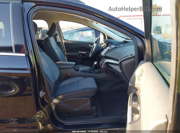 1FMCU9GD5JUB51792 2018 FORD ESCAPE Черный Вид салона спереди