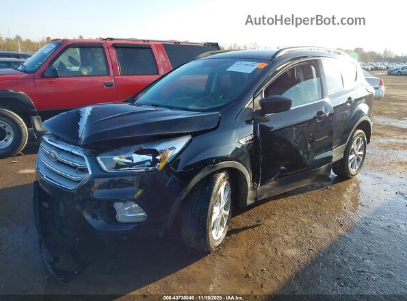 1FMCU9GD5JUB51792 2018 FORD ESCAPE Черный Передняя левая четверть