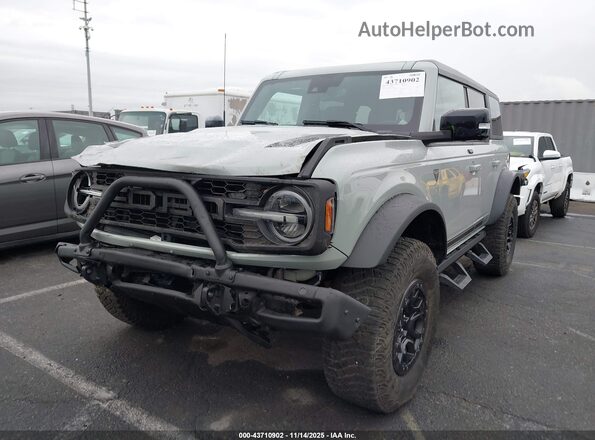 1FMEE5EP8MLA40840 2021 FORD BRONCO Gray Vista tres cuartos delantera izquierda
