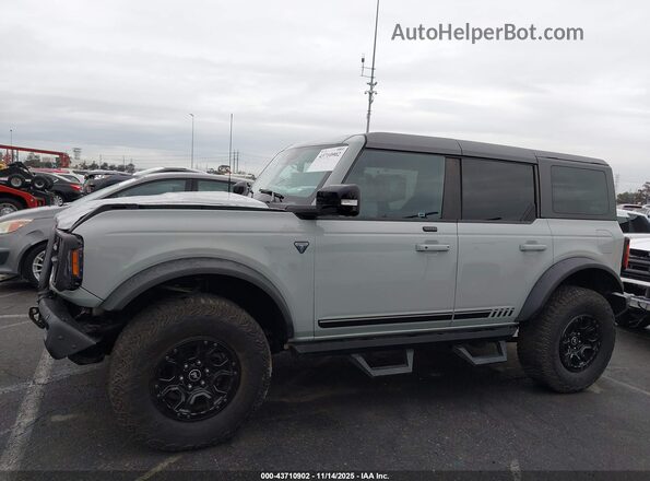 1FMEE5EP8MLA40840 2021 FORD BRONCO Gray Vista interior de 360 grados