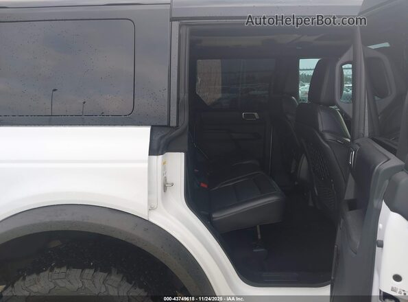 1FMEE9BP9SLA69756 2025 FORD BRONCO White Widok naklejki z numerem VIN