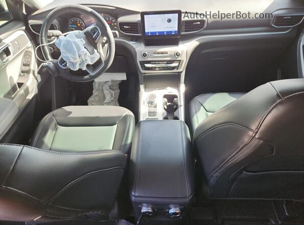 1FMSK7DHXPGC10291 2023 FORD FORD EXPLORER Серебряный Вид панели приборов
